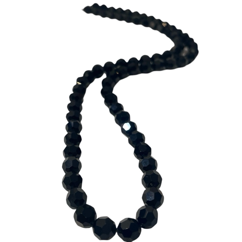❤️ Vintage Black Beveled Beaded Necklace